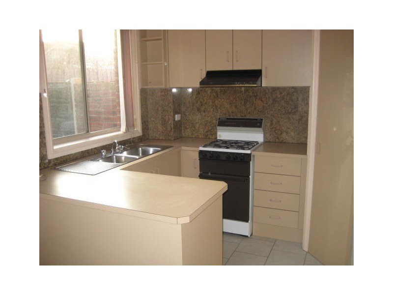 2/139 Weston Street, Brunswick VIC 3056