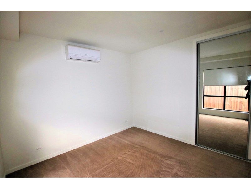 2/1A Teague Avenue, Brunswick VIC 3056