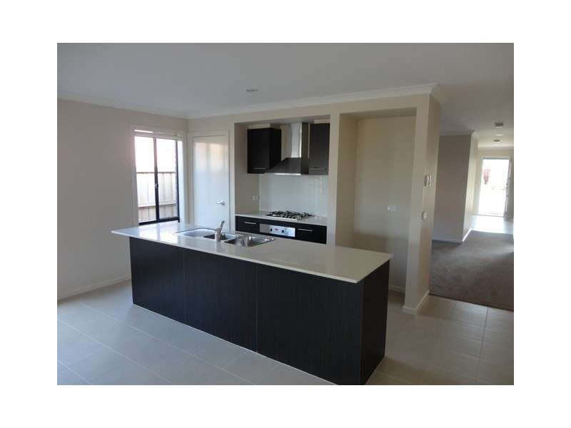 5 Pier Way, Point Cook VIC 3030