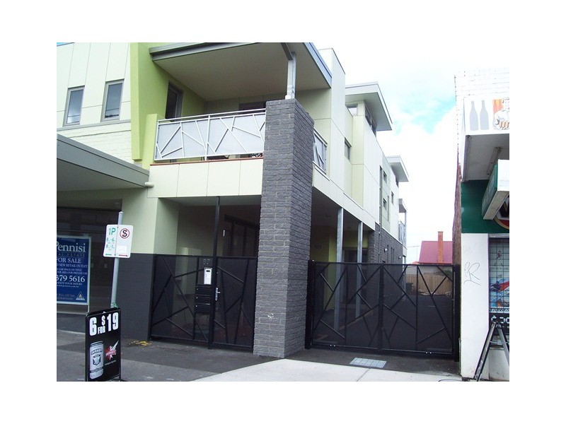 3/87 Gaffney Street, Coburg VIC 3058