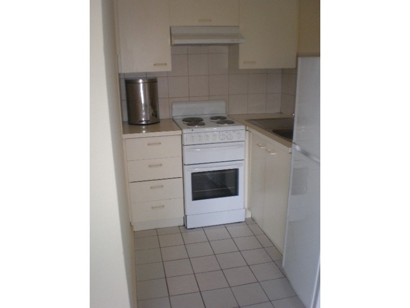 10/104 Tinning Street, Brunswick VIC 3056