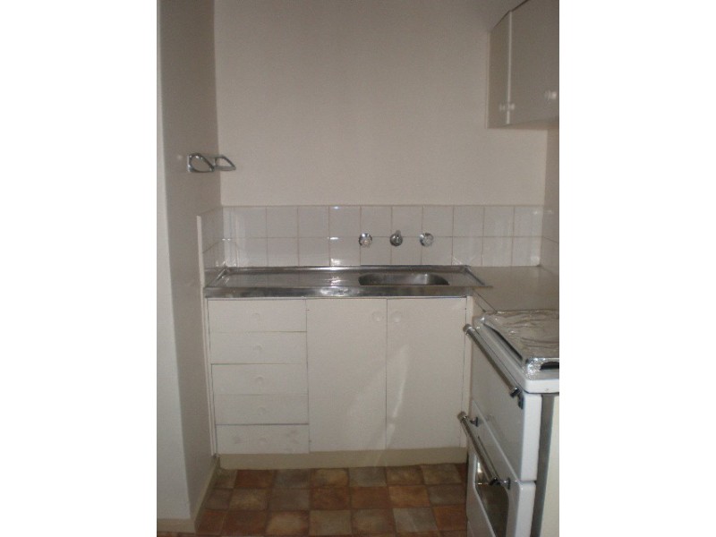 9/2 Alice Street, Coburg VIC 3058