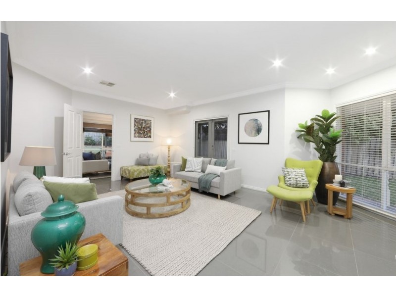 62 Pitfield Crescent, Rowville VIC 3178