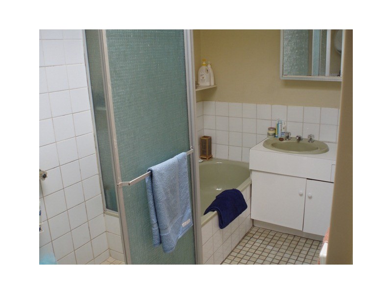 1/9 Grosvenor Street, Moonee Ponds VIC 3039