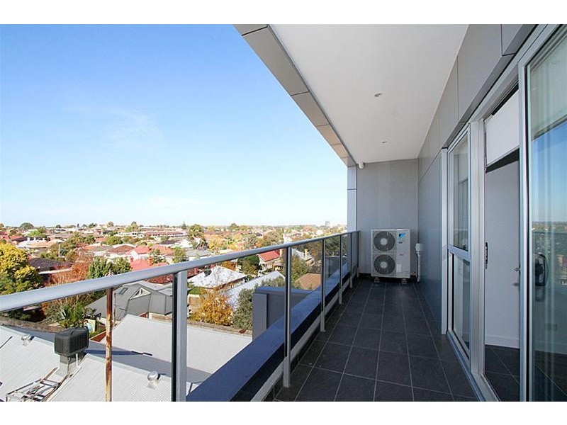 692 High Street, Thornbury VIC 3071