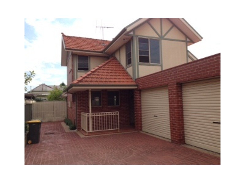 2/95 Moreland Road, Coburg VIC 3058