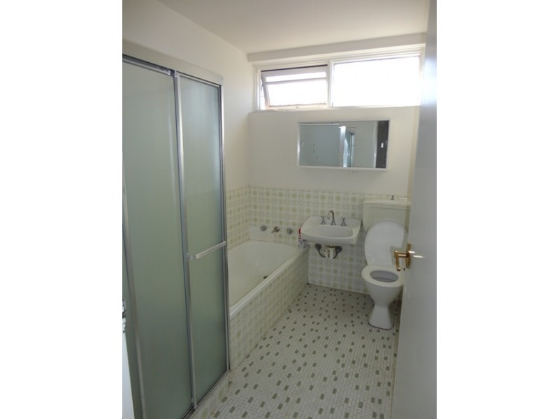 4/55C De Carle Street, Brunswick VIC 3056