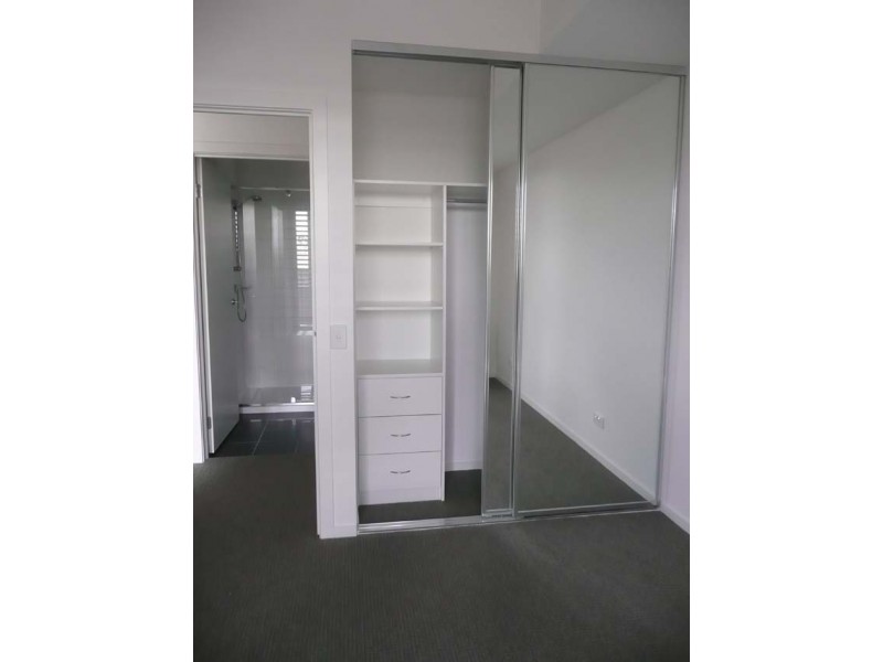 210/19  Pentridge Blvd, Coburg, Coburg VIC 3058