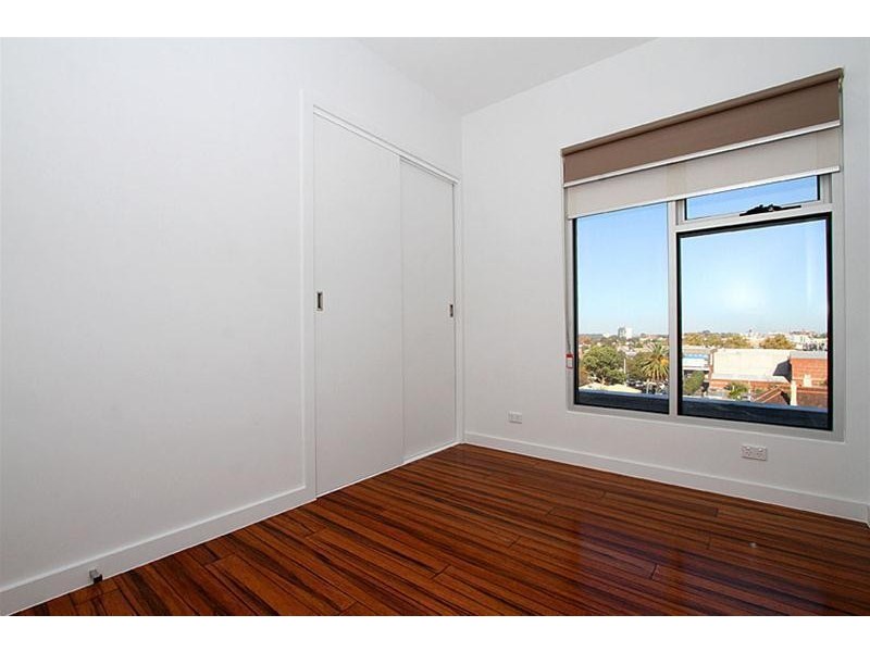 692 High Street, Preston VIC 3072