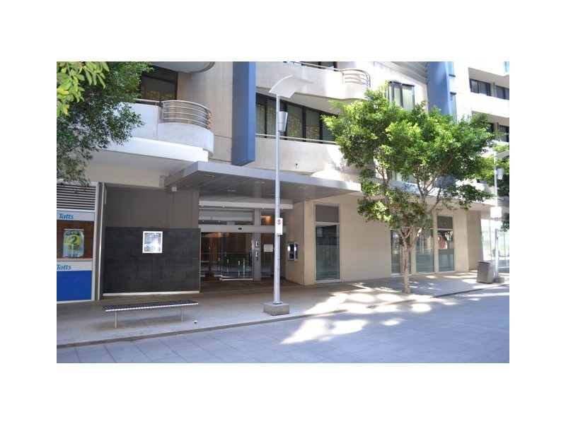 2002/20 Rakaia Way, Docklands VIC 3008