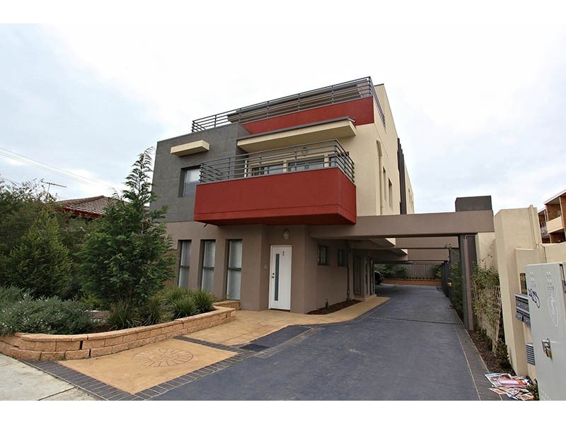2/40 Holmes Street, Brunswick VIC 3056