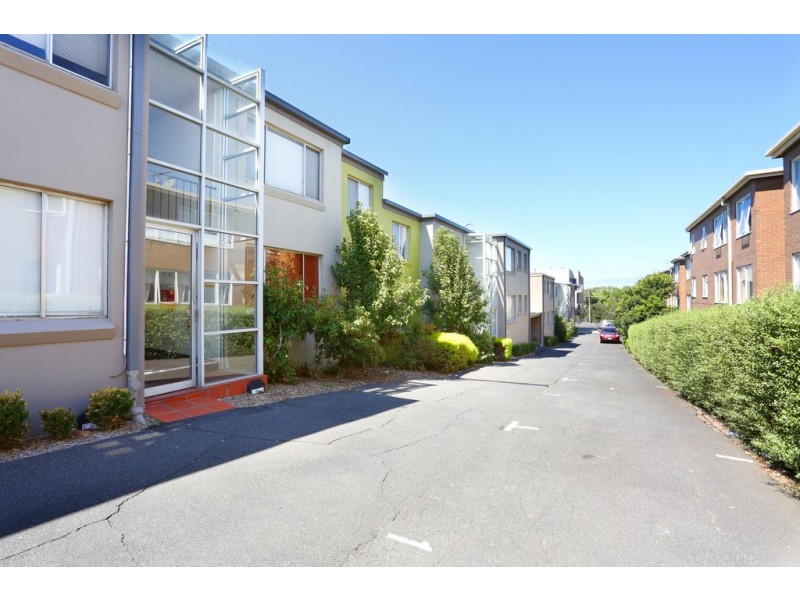 21/556 Moreland Road, Brunswick West VIC 3055