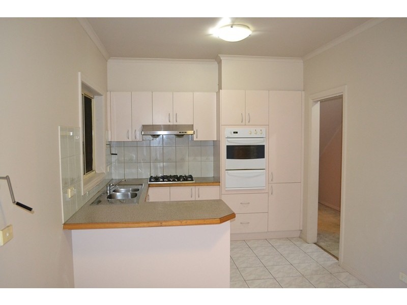 2/268 Wood Street, Preston VIC 3072