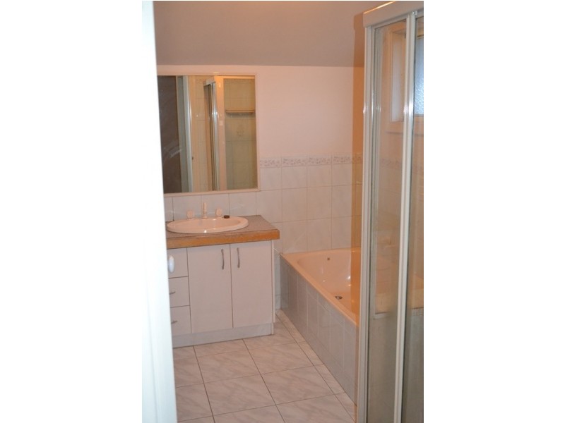 2/268 Wood Street, Preston VIC 3072