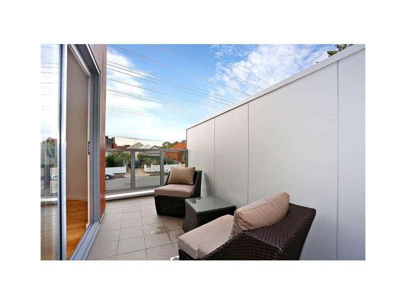 1/150 Donald St, Brunswick VIC 3056