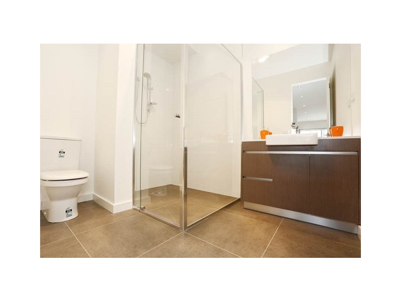 1/150 Donald St, Brunswick VIC 3056