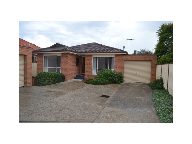 2/206 Wood Street, Preston VIC 3072