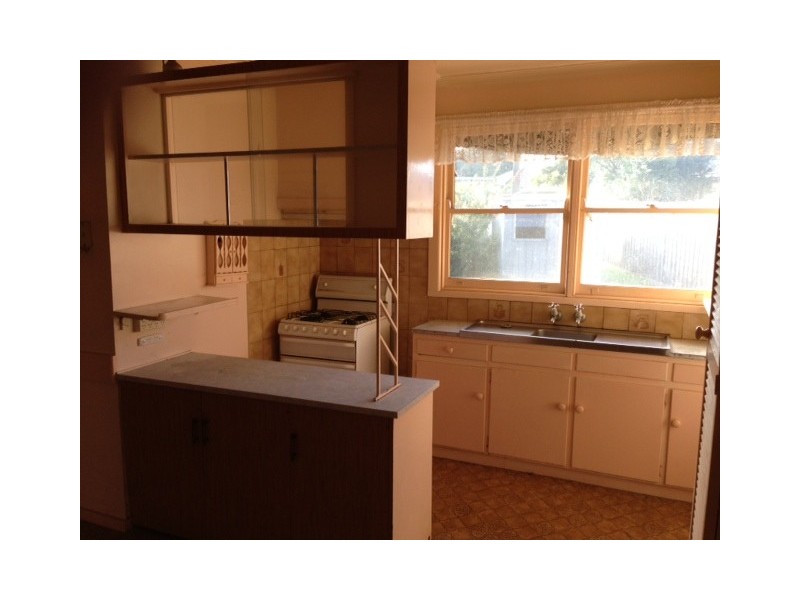 30 McCasker Avenue, Reservoir VIC 3073