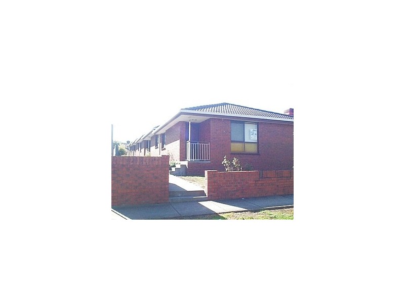 6/32 Irvine Crescent, Brunswick West VIC 3055
