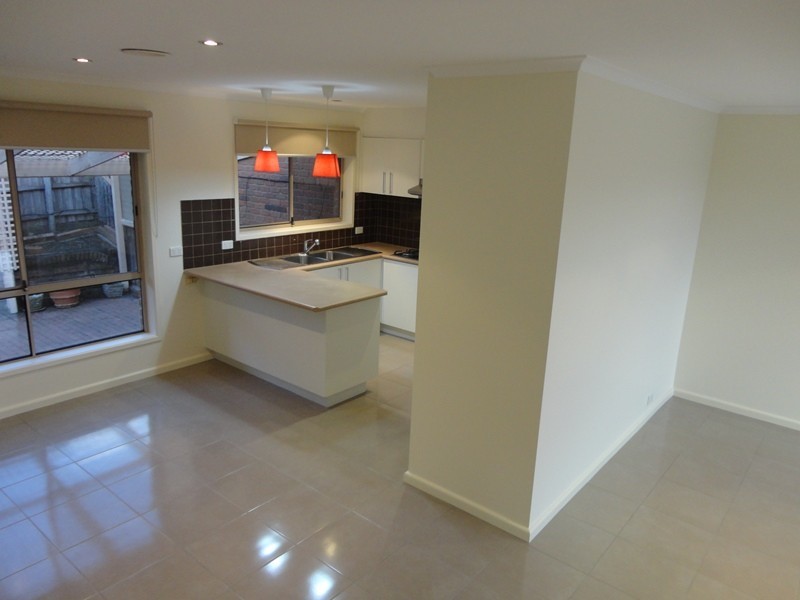 6/6 Shankland Blvd, Meadow Heights VIC 3048