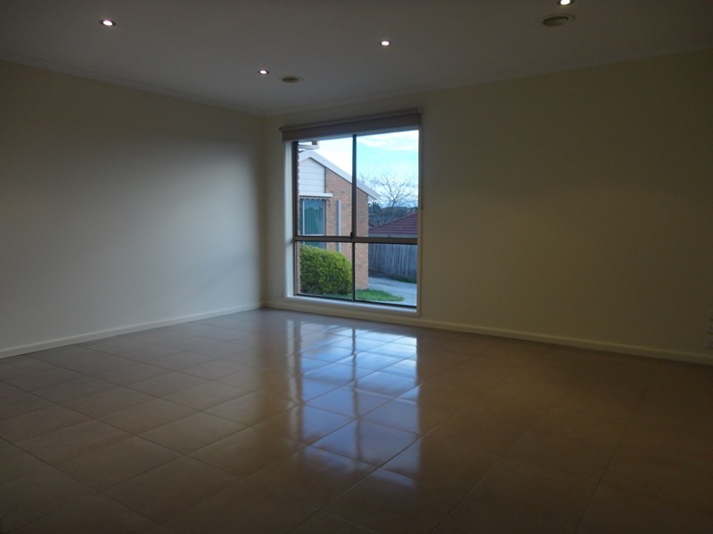 6/6 Shankland Blvd, Meadow Heights VIC 3048