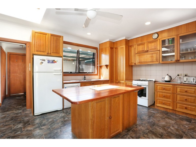 18 Bent Street, Brunswick West VIC 3055