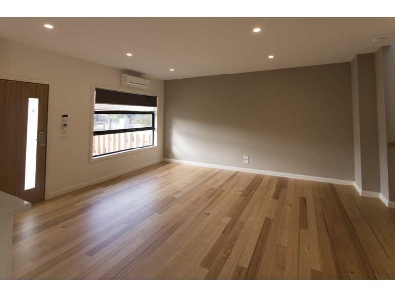 1/13 Rodney Avenue, Coburg VIC 3058