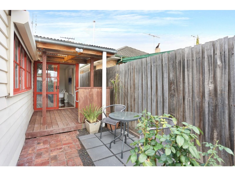 13 Evans Street, Brunswick VIC 3056