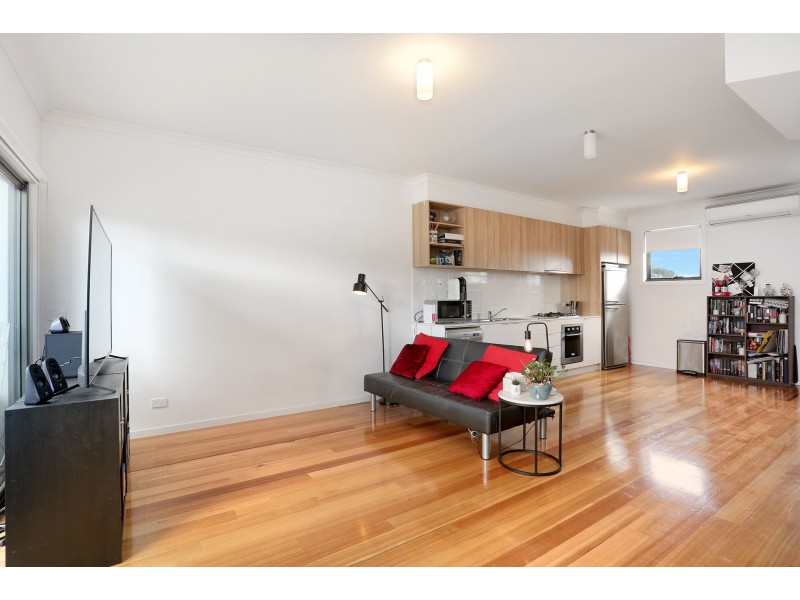 4/274 Ballarat Road, Footscray VIC 3011