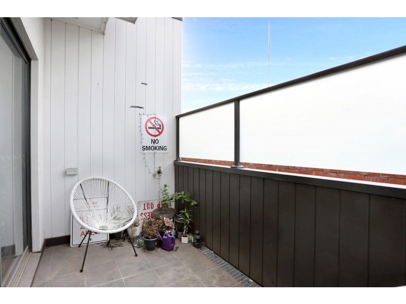 4/274 Ballarat Road, Footscray VIC 3011