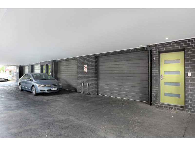 4/274 Ballarat Road, Footscray VIC 3011