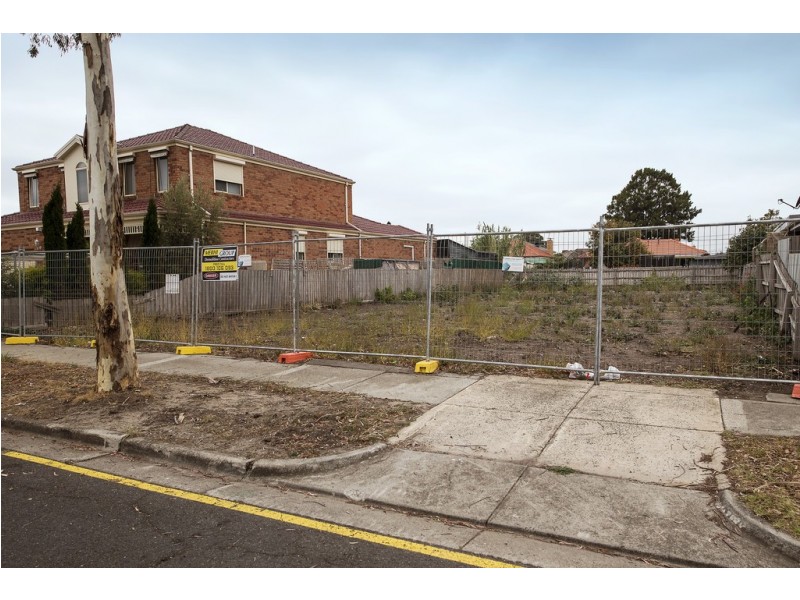 8 Brooks Street, Fawkner VIC 3060