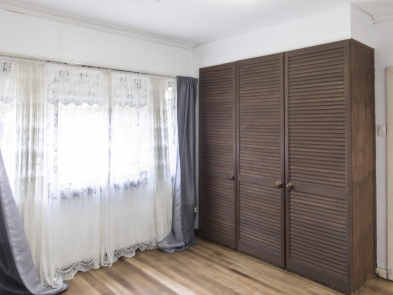 2 Brentwood Avenue, Pascoe Vale South VIC 3044