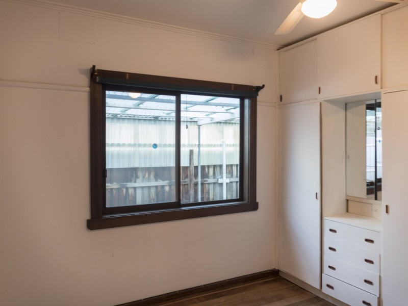 2 Brentwood Avenue, Pascoe Vale South VIC 3044