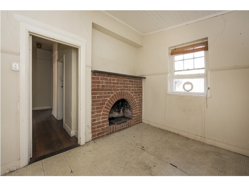 19 Glenora Avenue, Coburg VIC 3058