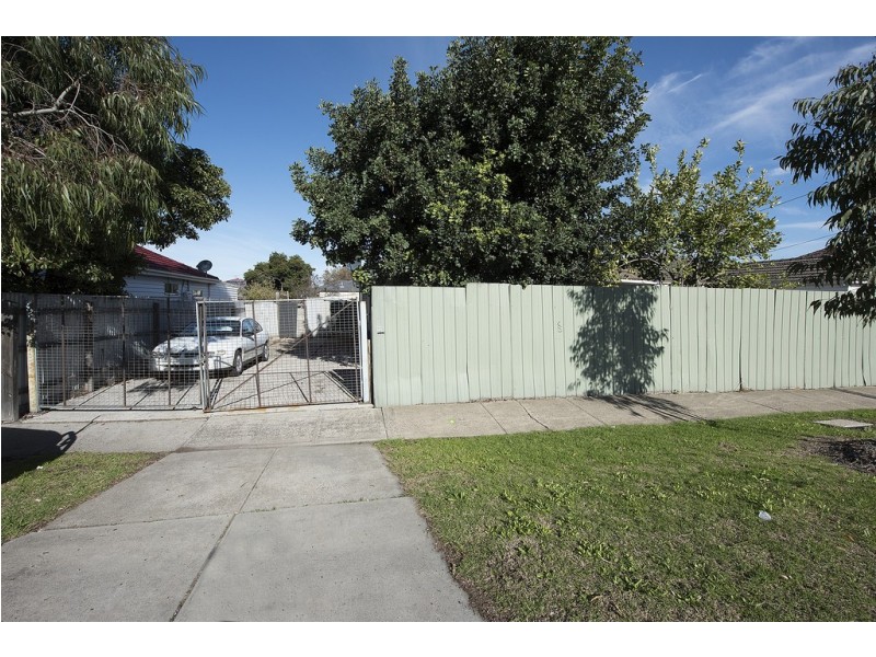 381 Ballarat Road, Sunshine VIC 3020