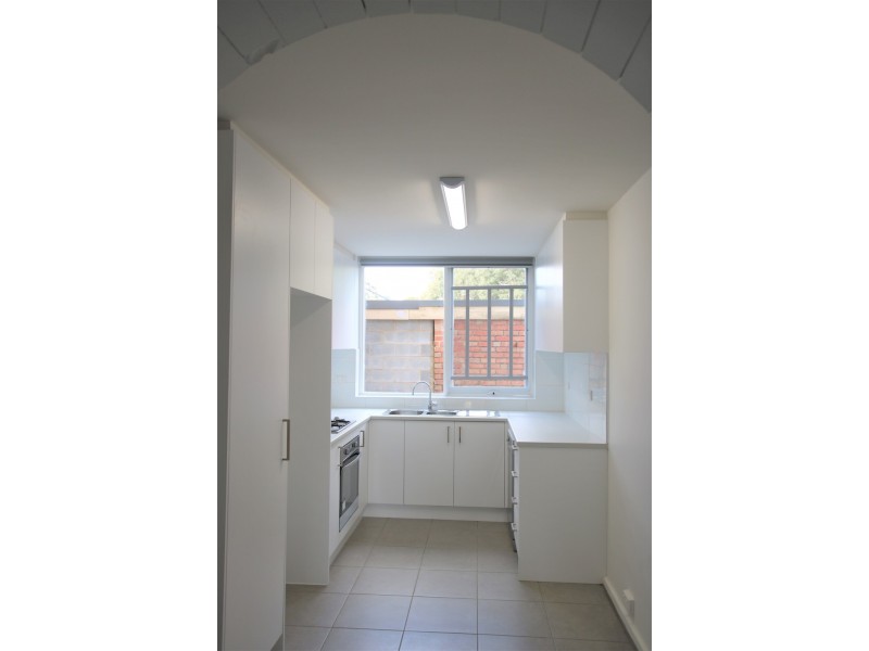 2/19 Lang Street, Carlton North VIC 3054