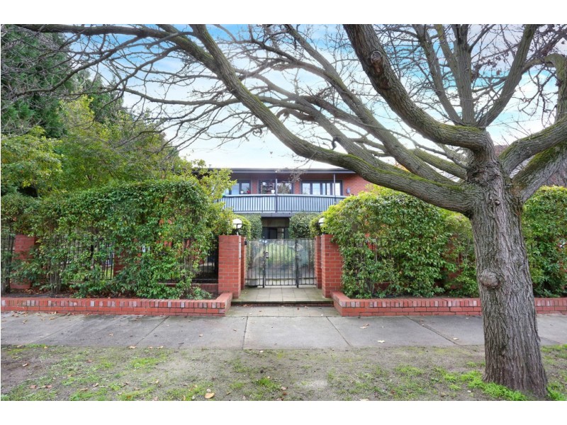 5/27 The Grove, Coburg VIC 3058