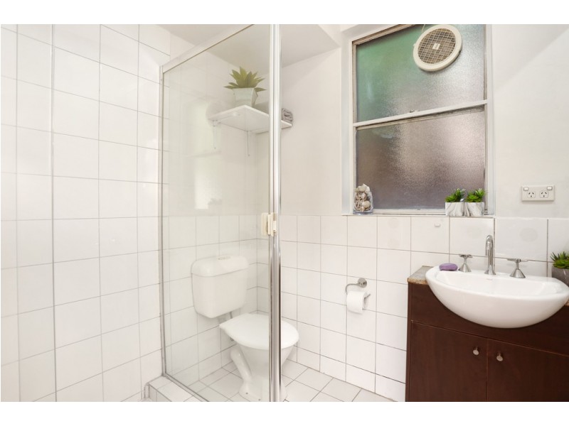 5/27 The Grove, Coburg VIC 3058