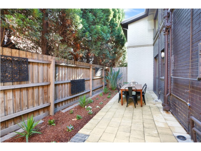 5/27 The Grove, Coburg VIC 3058