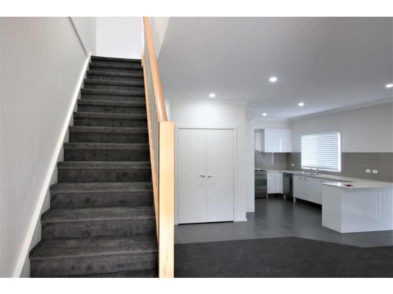 2/7 Golf Road, Rosanna VIC 3084