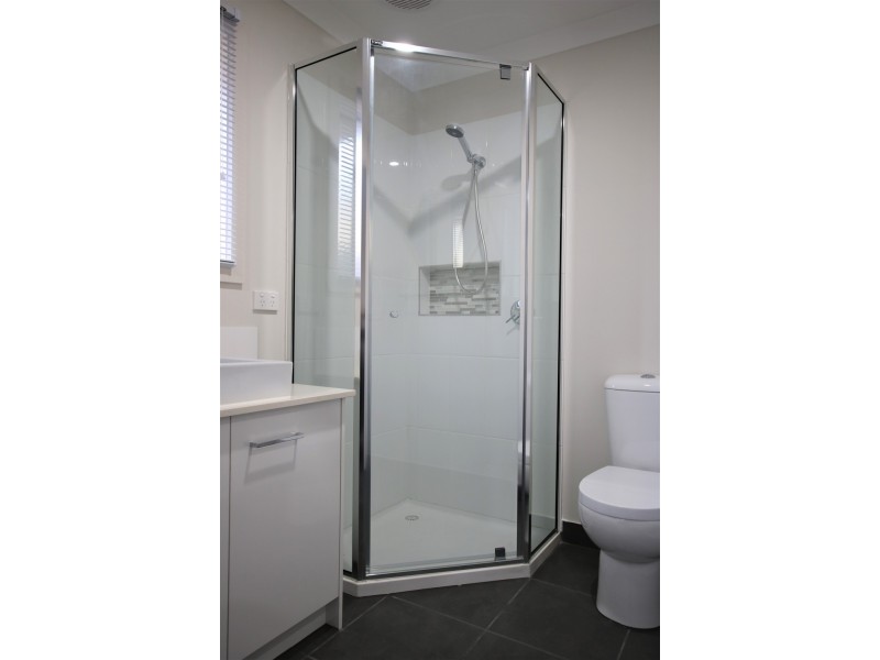 2/7 Golf Road, Rosanna VIC 3084