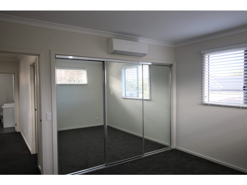 2/7 Golf Road, Rosanna VIC 3084