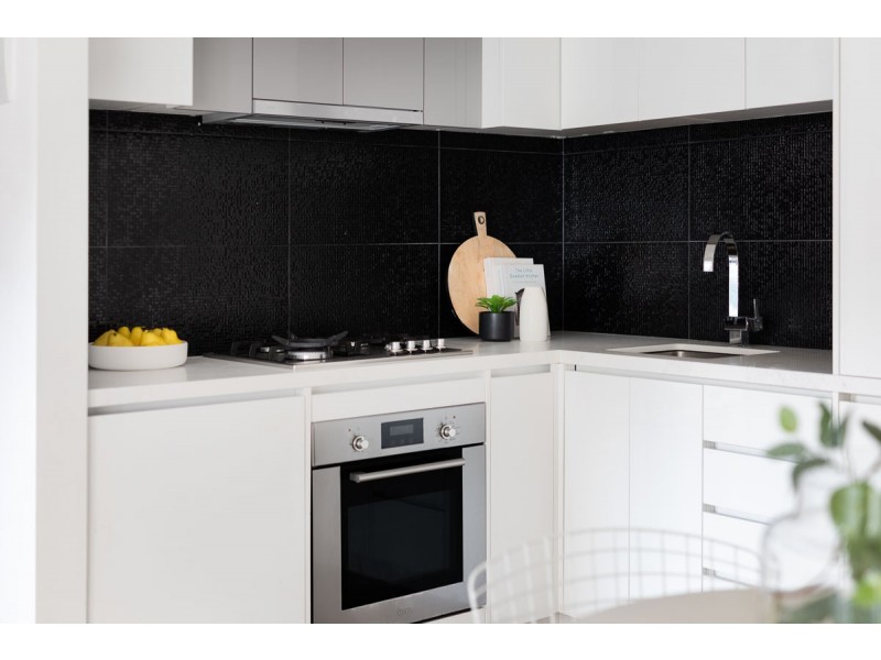 G04/956 Doncaster Road, Doncaster East VIC 3109