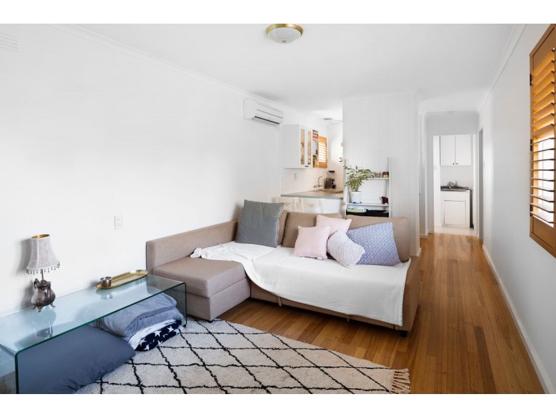 17/13 Hopetoun Avenue, Brunswick West VIC 3055