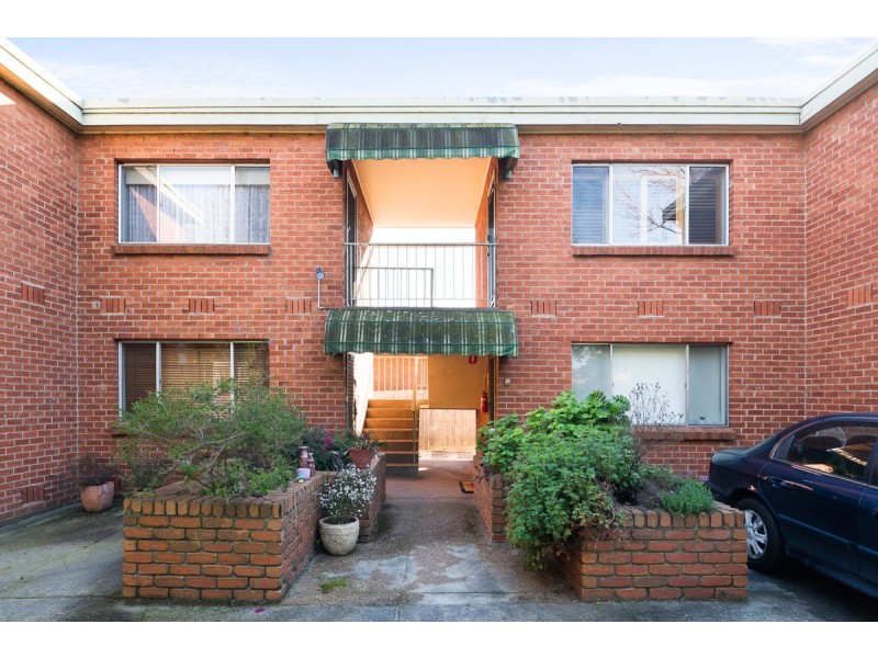 17/13 Hopetoun Avenue, Brunswick West VIC 3055