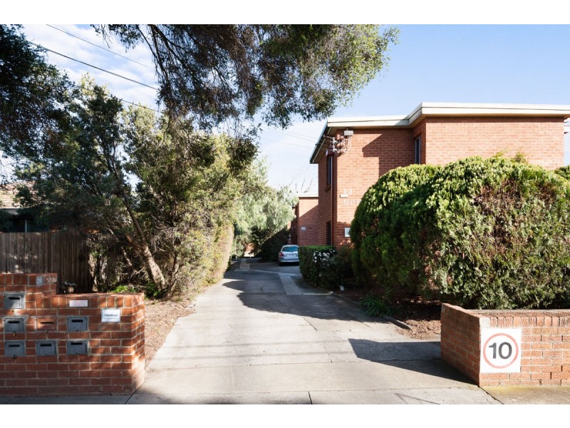 17/13 Hopetoun Avenue, Brunswick West VIC 3055