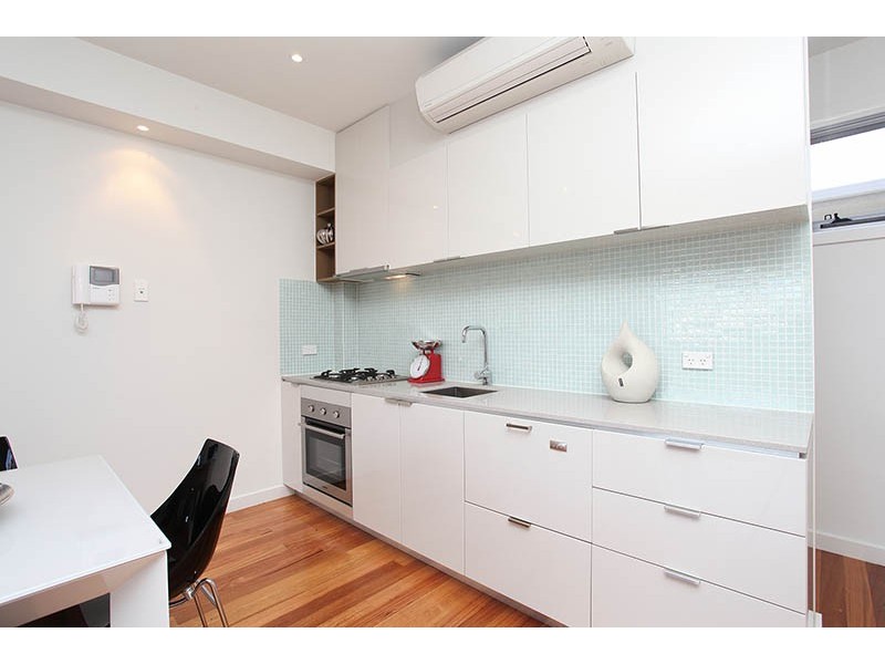 2/185 Moreland Road, Coburg VIC 3058