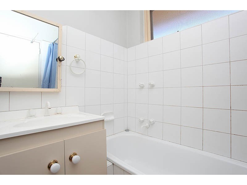 8/305 Albion Street, Brunswick VIC 3056
