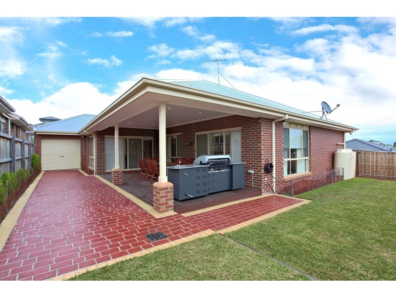 20 Merrijig Crescent, Doreen VIC 3754